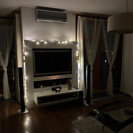 Rooftop Apartment With Pergola And Parking 프라하 외부 사진