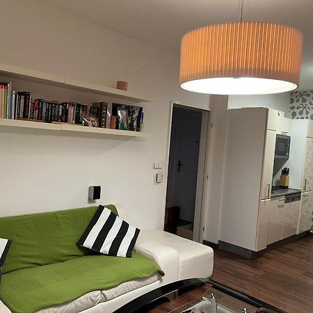 Rooftop Apartment With Pergola And Parking 프라하 외부 사진